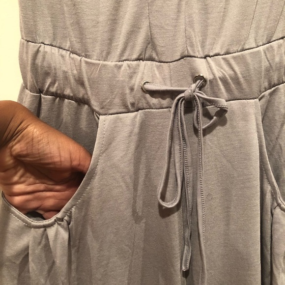 NWOT Casual Jumpsuit with pockets - Picture 6 of 7